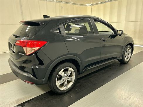 Used 2017 Honda HR-V EX-L image 2