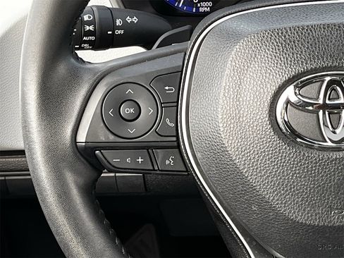 Used 2022 Toyota Corolla XSE image 12