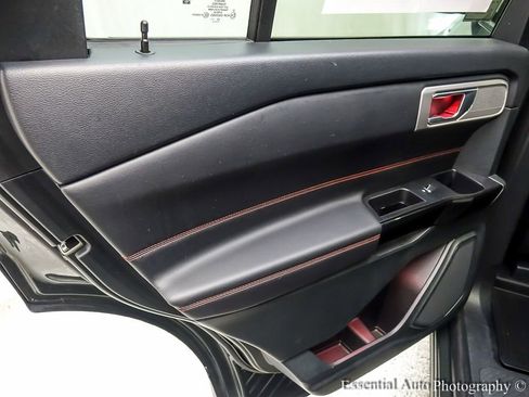 Used 2023 Ford Explorer ST-Line w/ Class IV Trailer Tow Package image 24