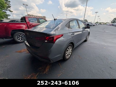 Used 2019 Hyundai Accent SEL FWD image 4