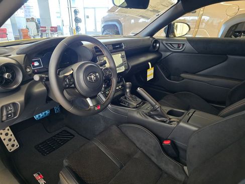 New 2026 Toyota GR86 YUZU Limited image 20
