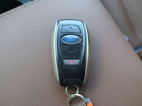 Used 2023 Subaru Outback Touring AWD/4WD image 35