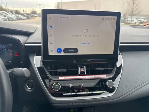 Used 2025 Toyota Corolla SE image 11