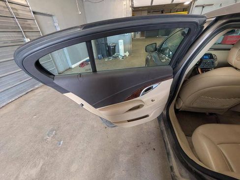 Used 2010 Buick LaCrosse CXL FWD image 24
