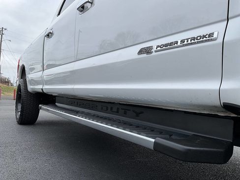 Used 2020 Ford F350 XLT w/ XLT Premium Package image 15