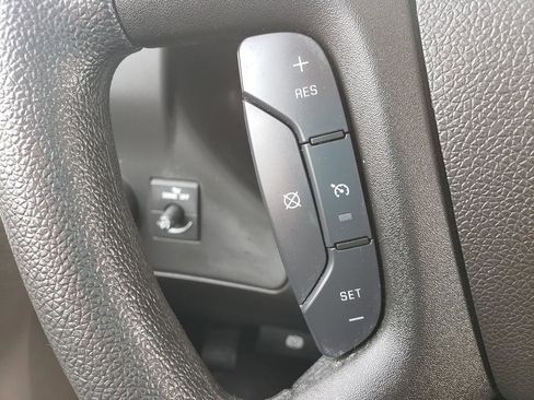 Used 2024 GMC Savana 2500 w/ Driver Convenience Package image 25