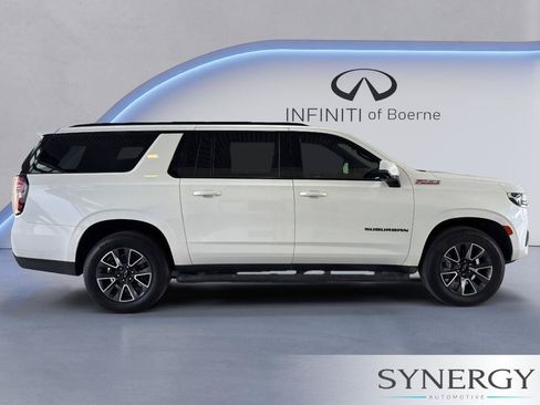 Used 2021 Chevrolet Suburban Z71 w/ Luxury Package AWD/4WD image 4