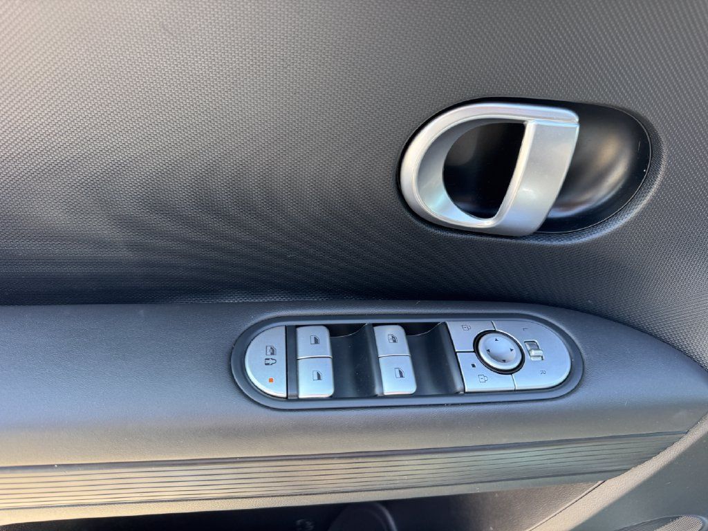 Certified 2024 Hyundai Ioniq 5 SE RWD image 19