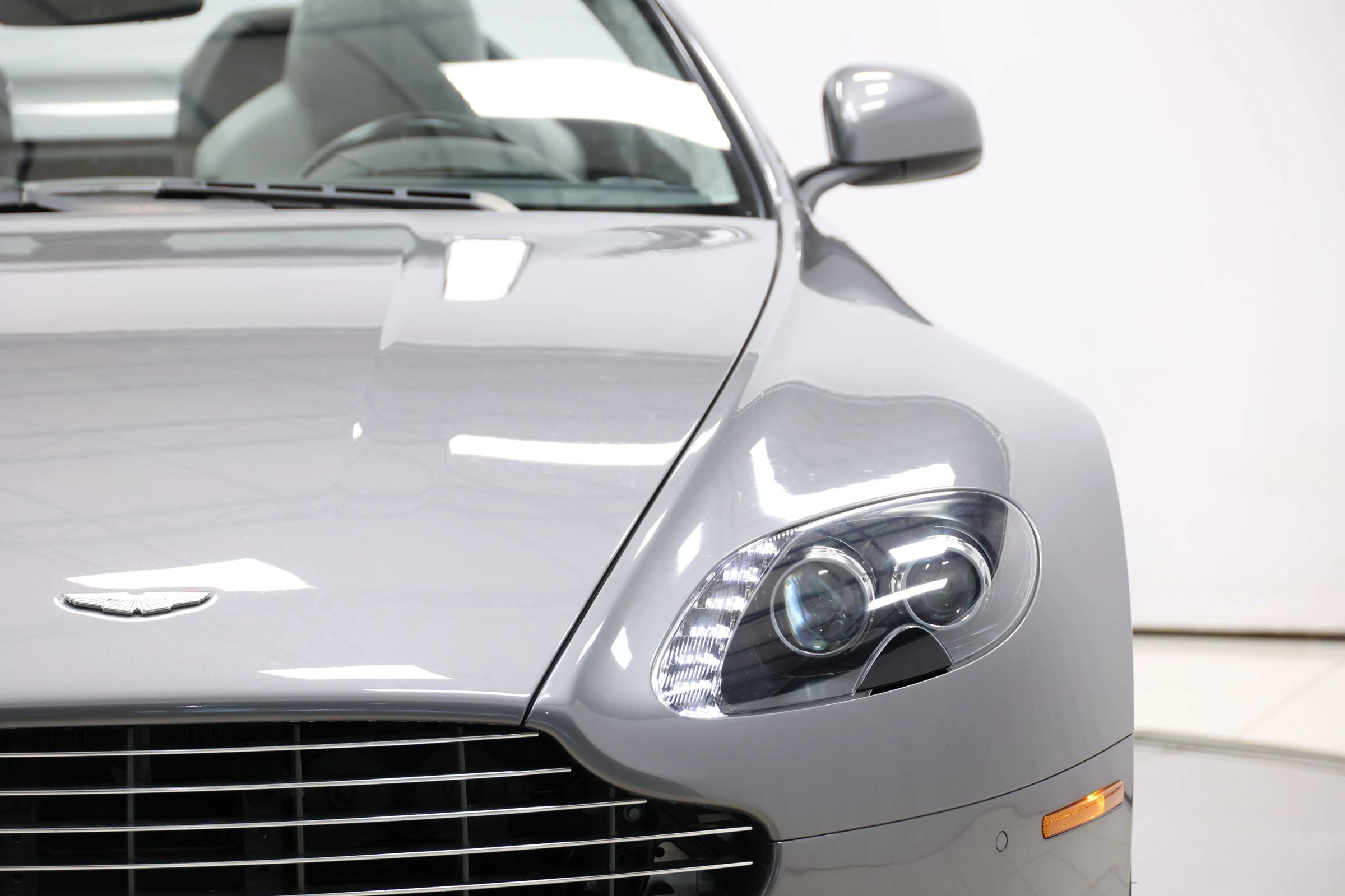 Used 2016 Aston Martin V8 Vantage S RWD image 64