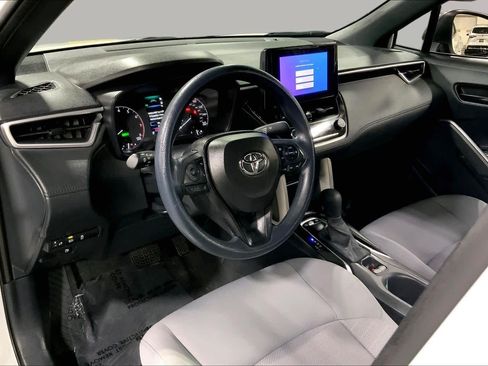 Used 2024 Toyota Corolla Cross AWD Hybrid image 18