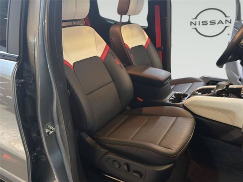 Used 2024 GMC Canyon AT4X AWD/4WD image 41