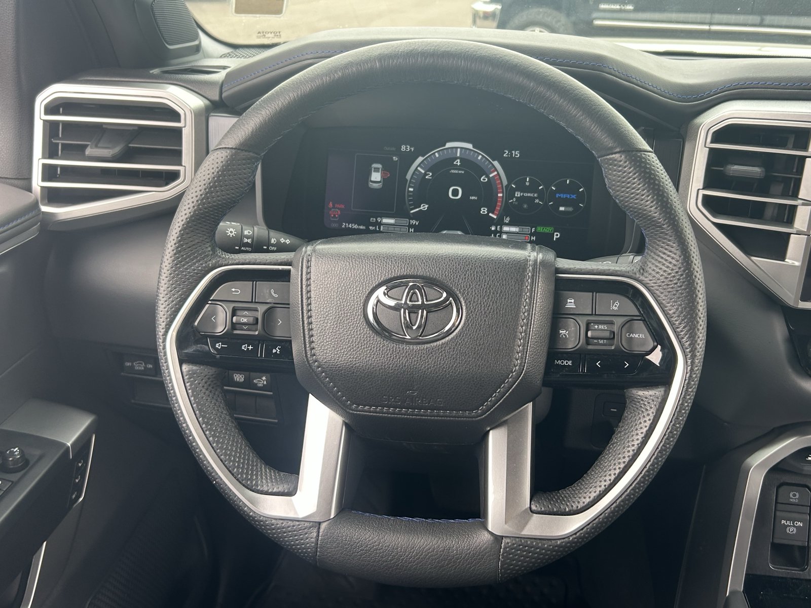 Used 2025 Toyota Sequoia Platinum AWD/4WD image 24