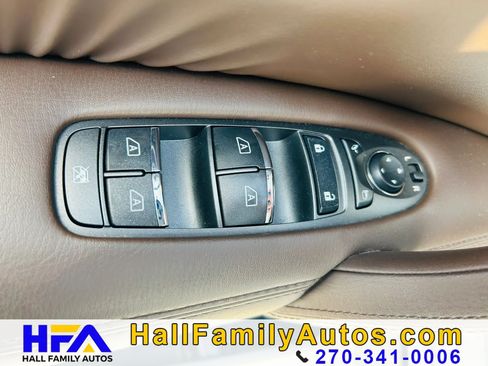 Used 2023 Nissan Armada Platinum w/ Cargo Package AWD/4WD image 21