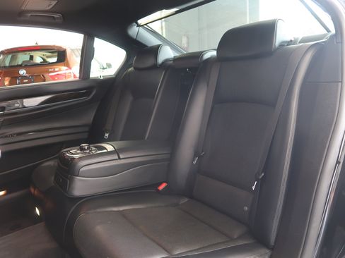 Used 2013 BMW 750Li RWD image 42