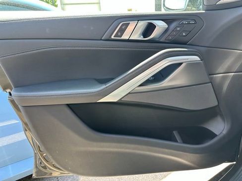 Used 2021 BMW X6 xDrive40i w/ M Sport Package AWD/4WD image 27