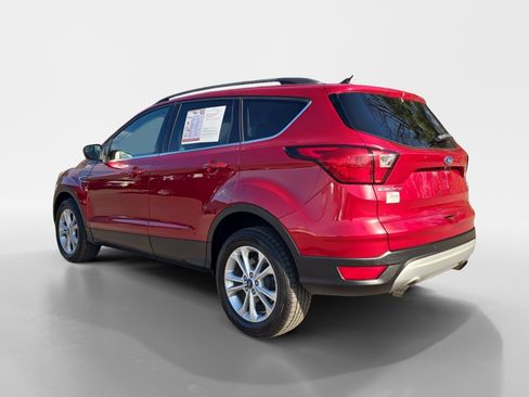 Used 2019 Ford Escape SEL image 3