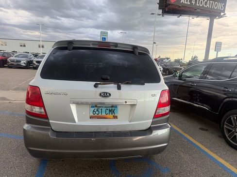 Used 2006 Kia Sorento EX AWD/4WD image 5