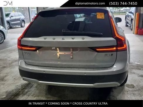 Used 2025 Volvo V90 B6 Cross Country Ultra w/ Protection Package Premier AWD/4WD image 5