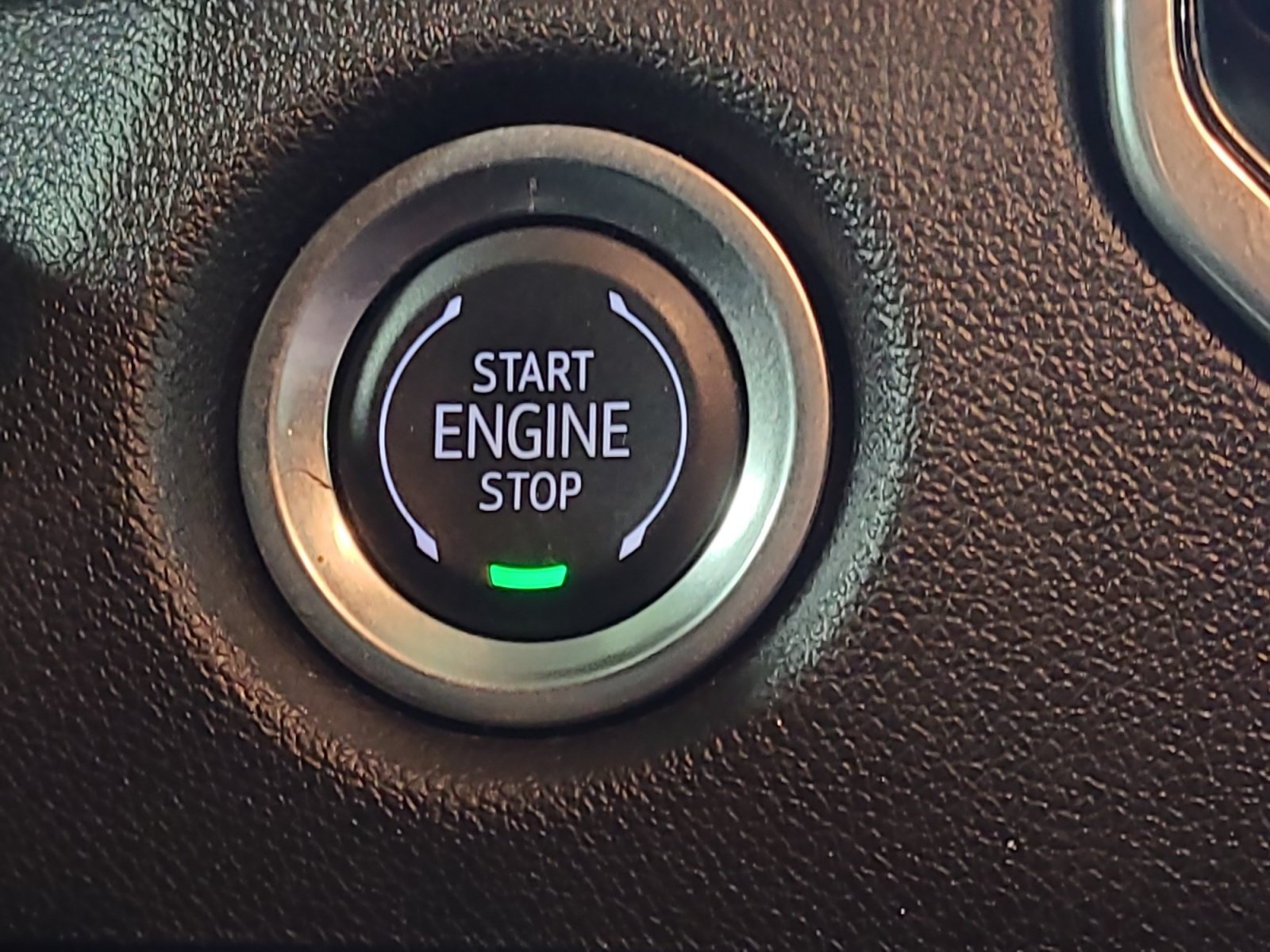 Used 2024 Chevrolet Colorado Trail Boss w/ Technology Package AWD/4WD image 30