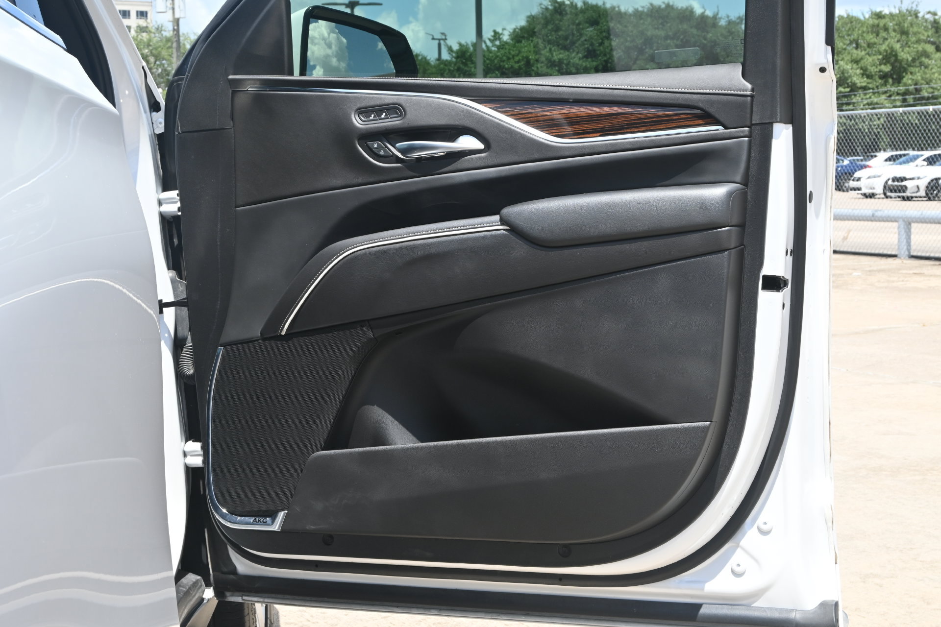 Used 2023 Cadillac Escalade Luxury w/ LPO, Floor Liner Package RWD image 26