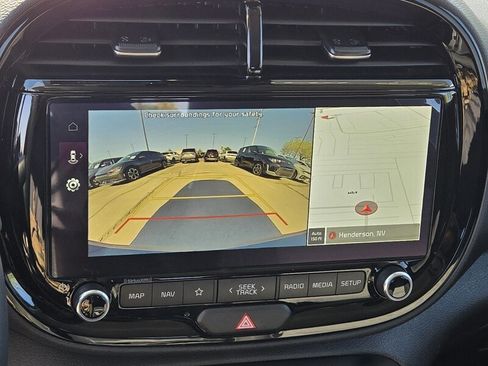 Certified 2025 Kia Soul EX FWD image 21