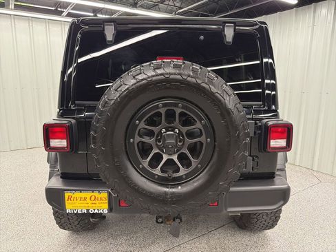 Used 2023 Jeep Wrangler Unlimited Sport AWD/4WD image 5