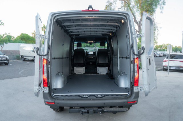 Used 2026 Mercedes-Benz Sprinter 2500 image 10