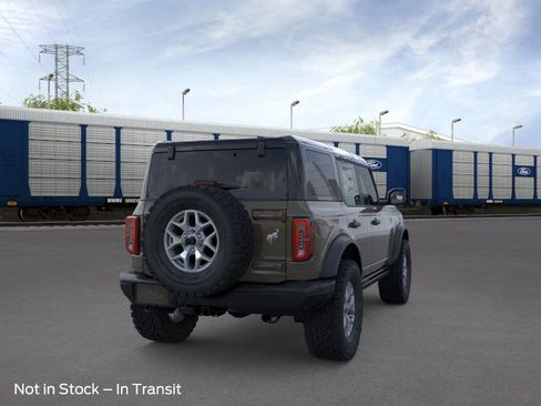 New 2025 Ford Bronco Badlands image 8