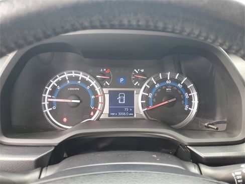 Used 2018 Toyota 4Runner SR5 image 19