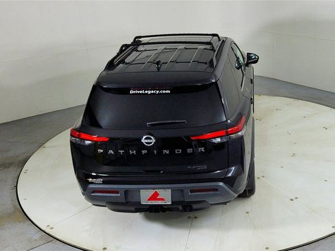 New 2026 Nissan Pathfinder Platinum image 21