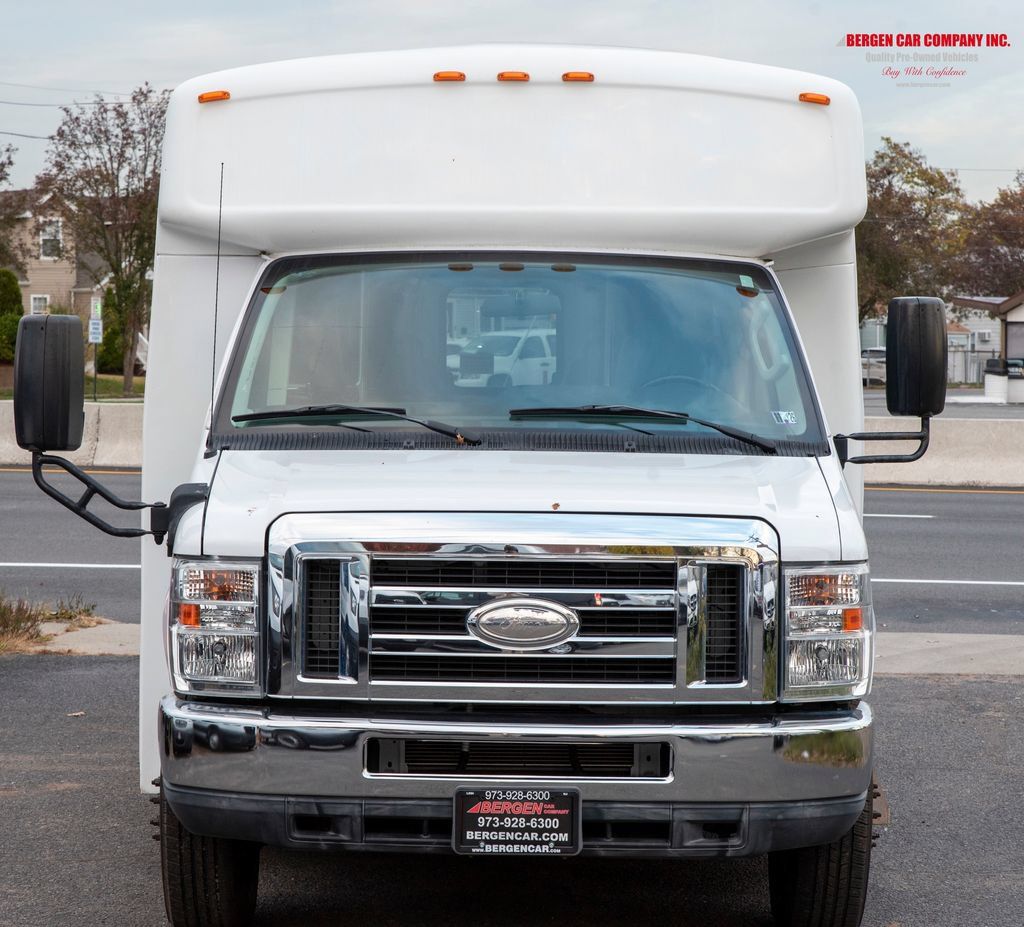 Used 2014 Ford E-350 and Econoline 350 Super Duty RWD image 6