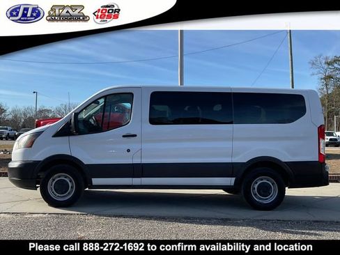 Used 2017 Ford Transit 150 XL image 4
