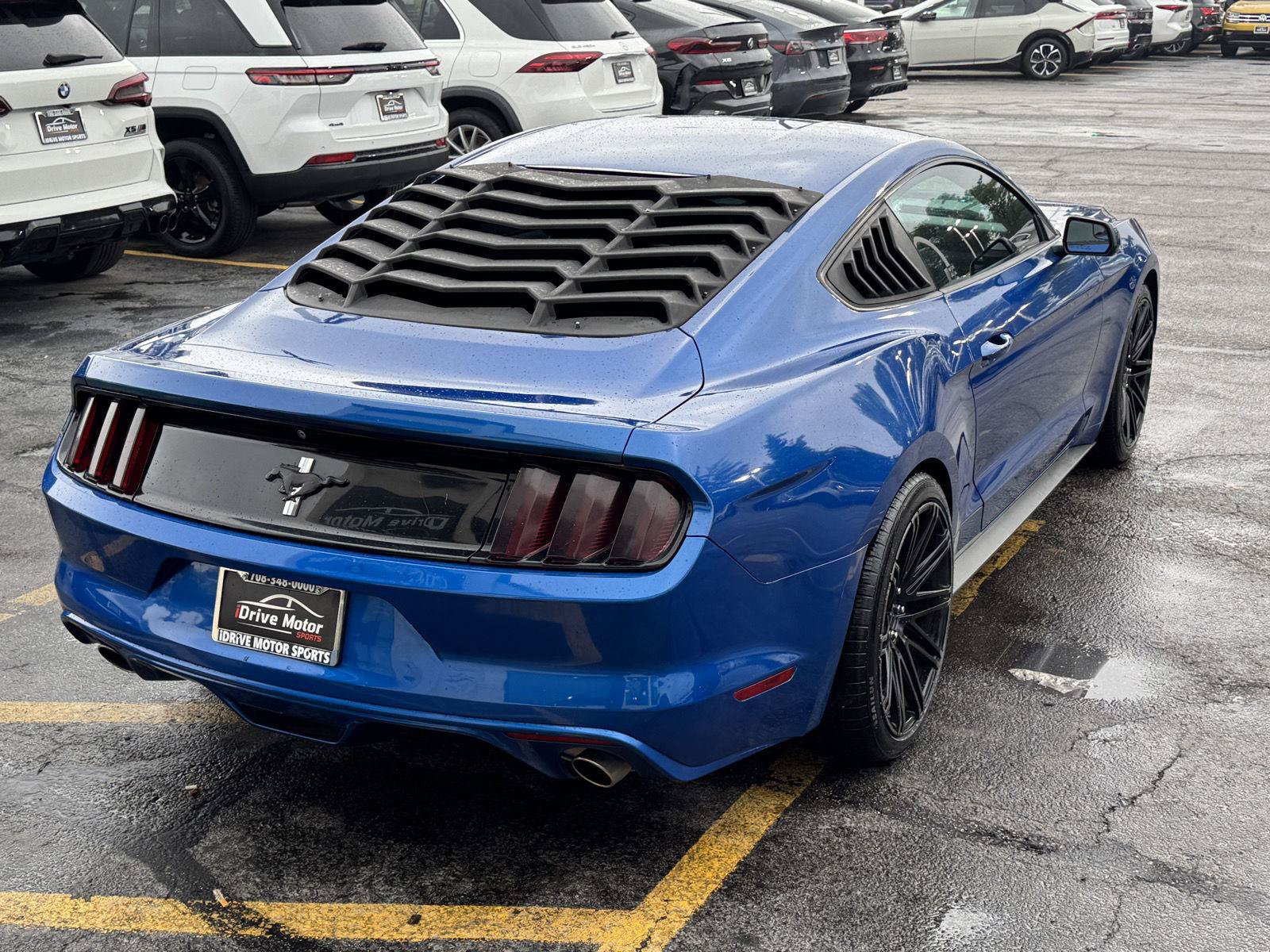 Used 2017 Ford Mustang Coupe RWD image 9