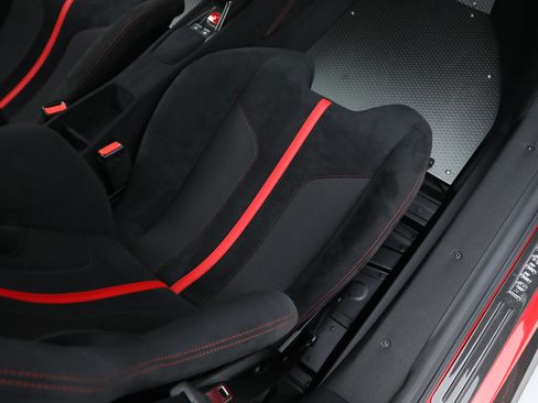 Certified 2020 Ferrari 488 Pista Coupe image 23