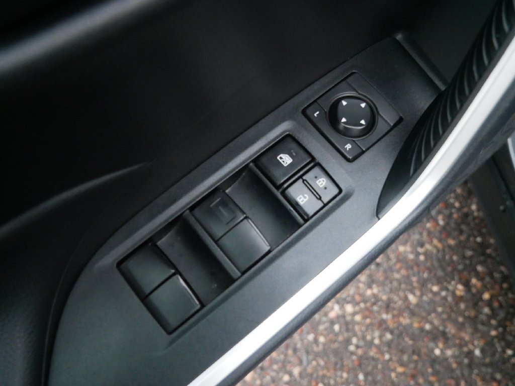 Used 2024 Toyota RAV4 LE AWD/4WD image 13