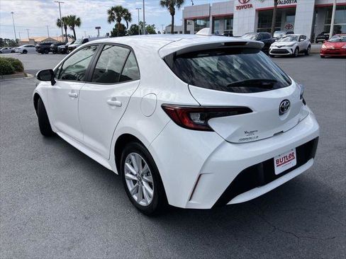 Certified 2025 Toyota Corolla SE FWD image 3