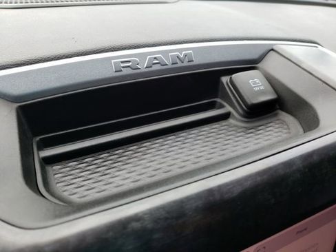 Used 2022 RAM 2500 Big Horn image 22