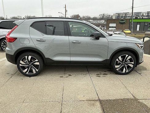 New 2026 Volvo XC40 B5 Plus w/ Protection Package Premier AWD/4WD image 7