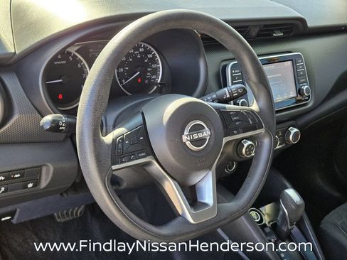 Used 2022 Nissan Kicks S FWD image 21