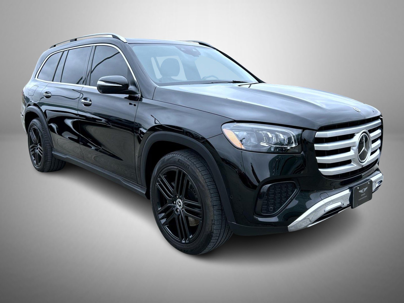 Used 2024 Mercedes-Benz GLS 450 4MATIC image 3