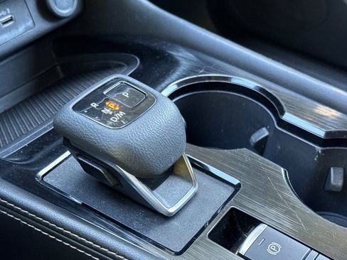 Certified 2023 Nissan Rogue SL w/ SL Premium Package image 24