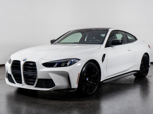 Used 2025 BMW M4 Coupe image 21