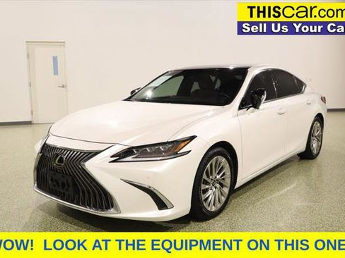 Used 2021 Lexus ES 350 Ultra Luxury w/ Accessory Package 2 FWD image 3