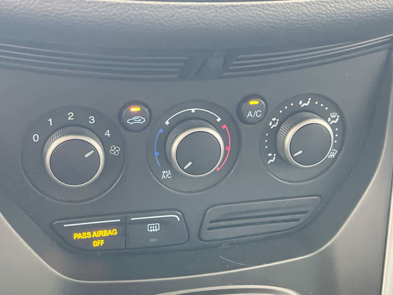 Used 2016 Ford Escape SE AWD/4WD image 18