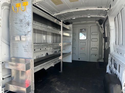 Used 2020 Ford Transit 250 Medium Roof AWD image 12