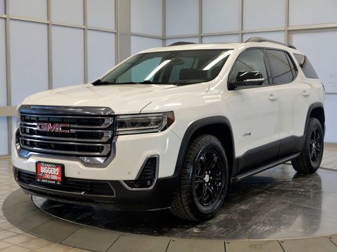 Used 2022 GMC Acadia AT4 w/ Technology Package image 4