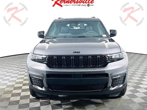 New 2025 Jeep Grand Cherokee L Limited image 2