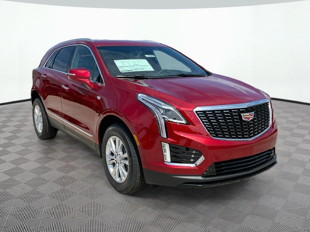 New 2026 Cadillac XT5 Luxury AWD/4WD image 3