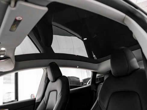 Used 2023 Tesla Model Y Long Range image 7