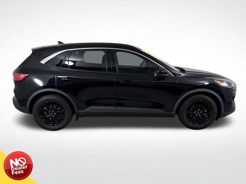Used 2020 Ford Escape SE FWD image 2